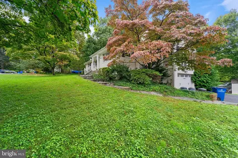 10610 Kinloch Rd, Silver Spring, MD 20903 photo 6