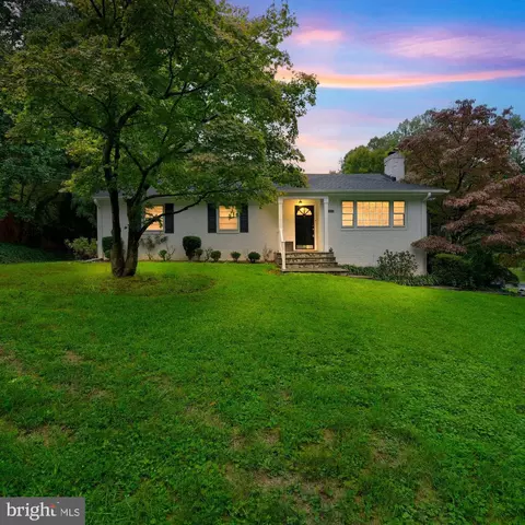 10610 Kinloch Rd, Silver Spring, MD 20903