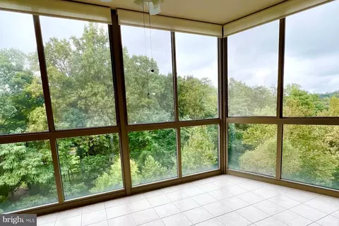 3200 N Leisure World Blvd #502, Silver Spring, MD 20906