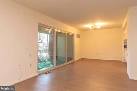 3470 Chiswick Ct #43-2E, Silver Spring, MD 20906 photo 4