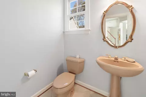 Bath - 19328 Cissel Manor Dr, Poolesville, MD 20837 photo 1 of 7
