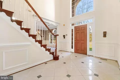 Entry Way - 19328 Cissel Manor Dr, Poolesville, MD 20837 photo 2 of 7