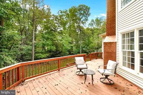Exterior - 19328 Cissel Manor Dr, Poolesville, MD 20837 photo 5 of 13