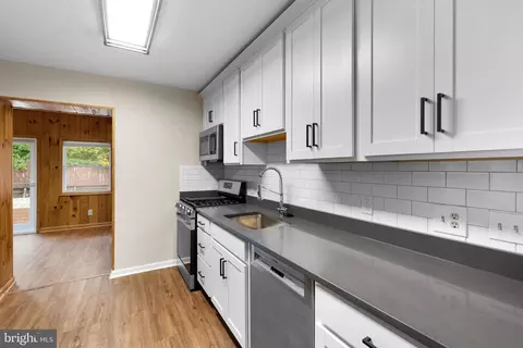 Kitchen - 3005 Collins Ave, Silver Spring, MD 20902 photo 1 of 2