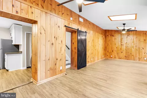 Entry Way - 3005 Collins Ave, Silver Spring, MD 20902 photo 3 of 3