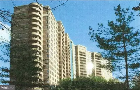 10101 Grosvenor Pl #1917, North Bethesda, MD 20852