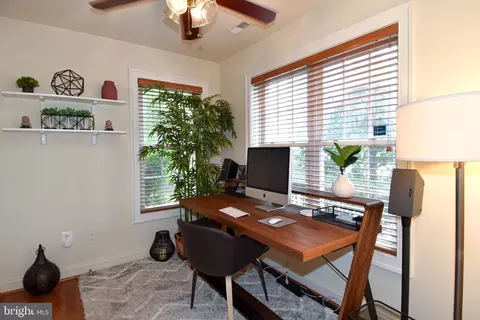 529 Cedar Spring St, Gaithersburg, MD 20877 photo 4