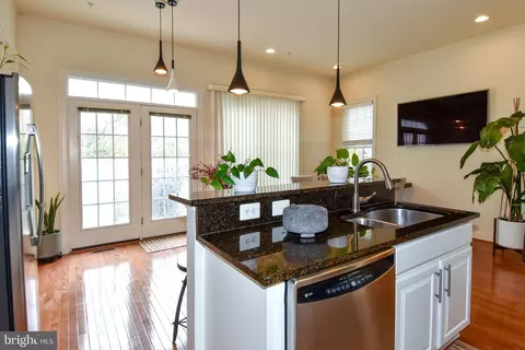 529 Cedar Spring St, Gaithersburg, MD 20877 photo 20