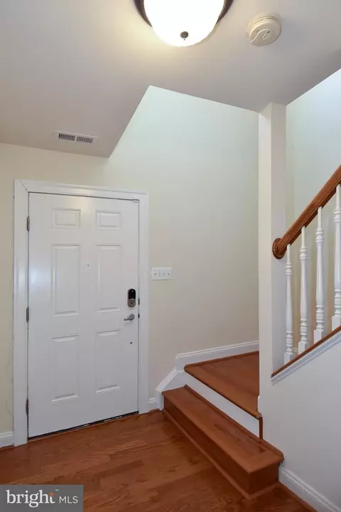 529 Cedar Spring St, Gaithersburg, MD 20877 photo 7