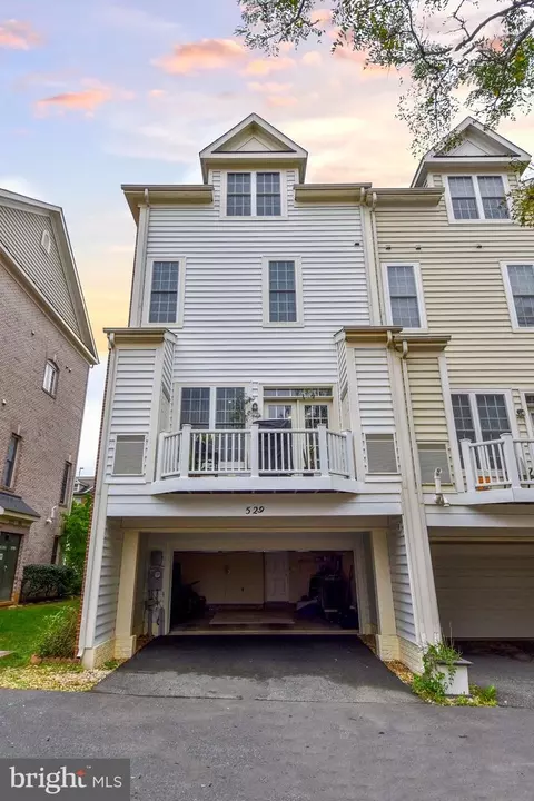 529 Cedar Spring St, Gaithersburg, MD 20877 photo 39