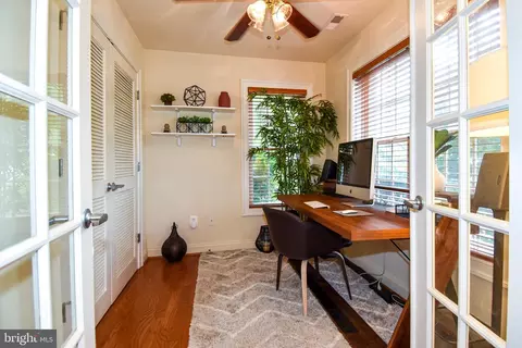 529 Cedar Spring St, Gaithersburg, MD 20877 photo 3