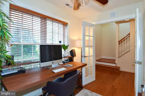 529 Cedar Spring St, Gaithersburg, MD 20877 photo 5