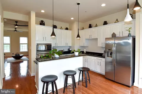 529 Cedar Spring St, Gaithersburg, MD 20877 photo 17