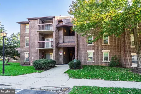 18405 Guildberry Dr #303, Gaithersburg, MD 20879