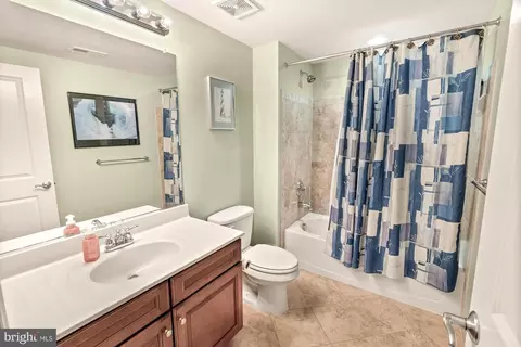 Bath - 17629 Cobb Ave, Poolesville, MD 20837 photo 4 of 4