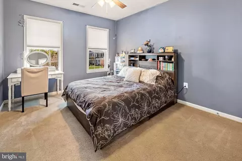 Bedroom - 17629 Cobb Ave, Poolesville, MD 20837 photo 4 of 5