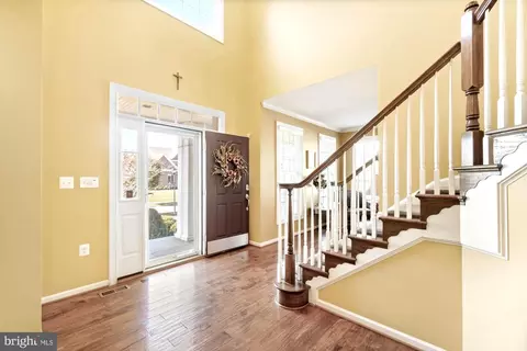 Entry Way - 17629 Cobb Ave, Poolesville, MD 20837 photo 2 of 8