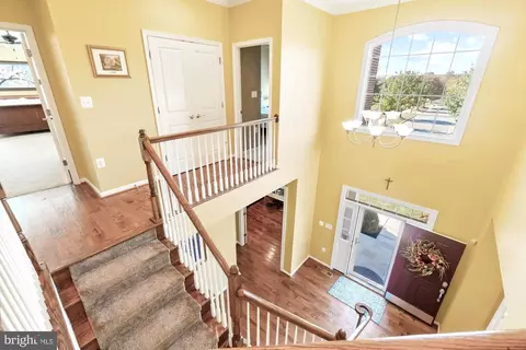 Entry Way - 17629 Cobb Ave, Poolesville, MD 20837 photo 6 of 8