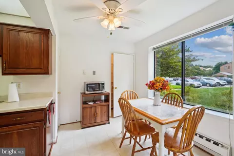 Dining - 15316 Pine Orchard Dr #82-1C, Silver Spring, MD 20906 photo 2 of 3