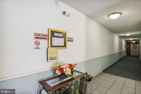 Entry Way - 15316 Pine Orchard Dr #82-1C, Silver Spring, MD 20906 photo 3 of 3