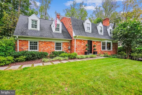 4625 Great Oak Rd, Rockville, MD 20853