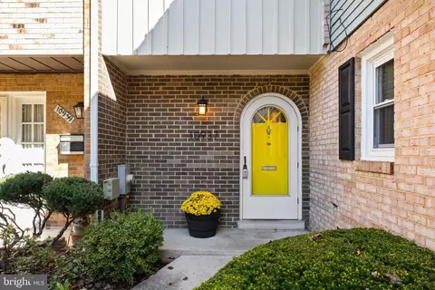 10937 Bucknell Dr #19, Silver Spring, MD 20902