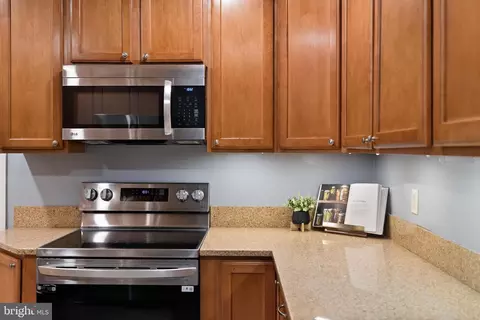 Kitchen - 10937 Bucknell Dr #19, Silver Spring, MD 20902 photo 4 of 6