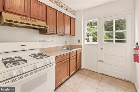 Kitchen - 11941 Andrew St, Silver Spring, MD 20902 photo 2 of 2