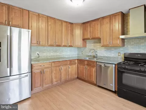 14318 Rosetree Ct, Silver Spring, MD 20906 photo 8