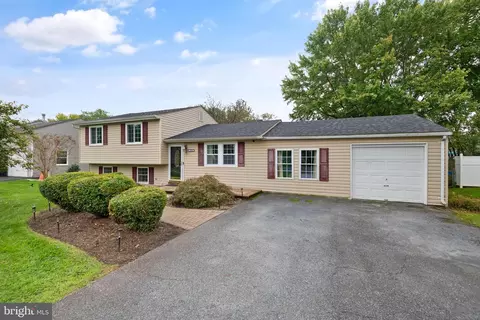 19204 Hempstone Ave, Poolesville, MD 20837