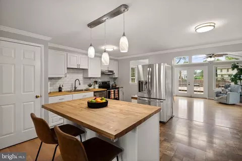 19204 Hempstone Ave, Poolesville, MD 20837 photo 6