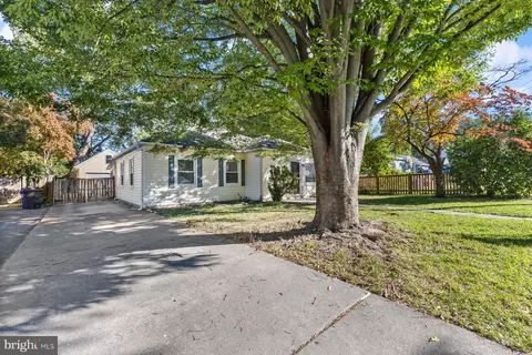 3013 Edgewood Rd, Kensington, MD 20895