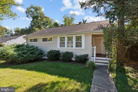 1213 Highwood Rd, Rockville, MD 20851
