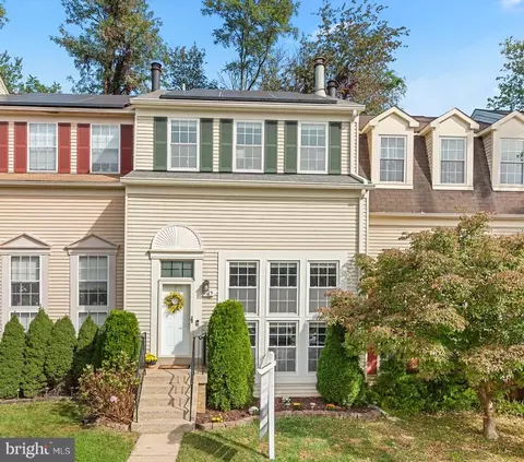 42 Cherry Bend Ct, Germantown, MD 20874