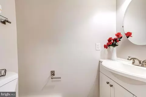 12029 Eaglewood Ct, Silver Spring, MD 20902 photo 6