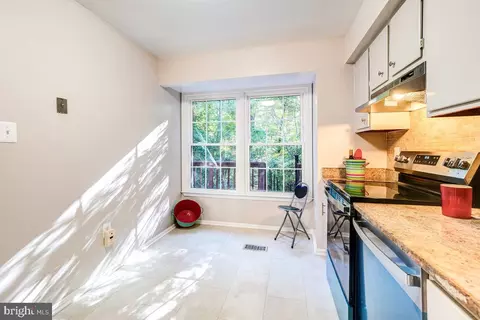 12029 Eaglewood Ct, Silver Spring, MD 20902 photo 10