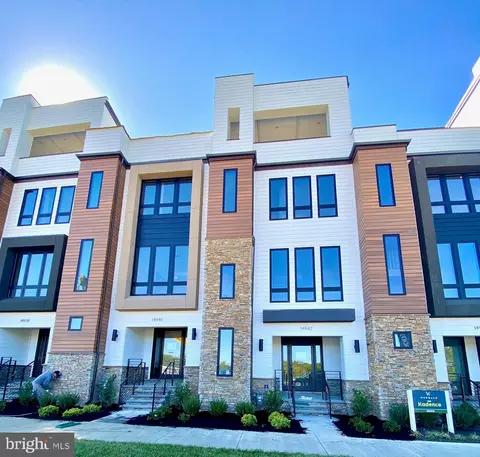 14940 Dispatch St #4, Rockville, MD 20850