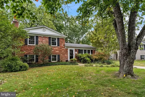 13102 Foxhall Dr, Silver Spring, MD 20906 photo 2