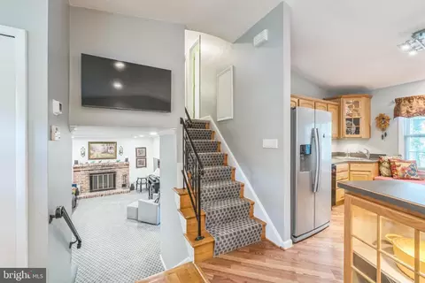 13102 Foxhall Dr, Silver Spring, MD 20906 photo 4