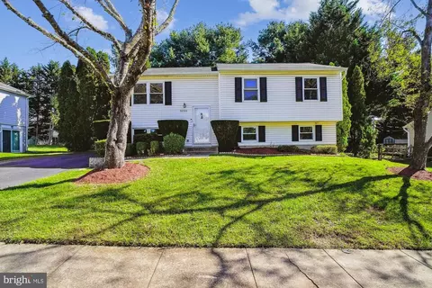 24209 Bush Hill Rd, Gaithersburg, MD 20882
