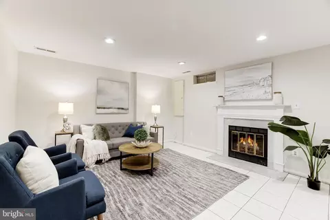 Living - 14913 Carriage Square Dr, Silver Spring, MD 20906 photo 3 of 3