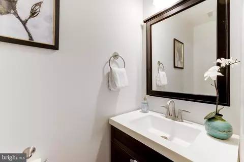 Bath - 14913 Carriage Square Dr, Silver Spring, MD 20906 photo 1 of 3
