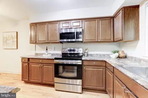 Kitchen - 14913 Carriage Square Dr, Silver Spring, MD 20906 photo 2 of 2