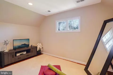 9011 1st Ave, Silver Spring, MD 20910 photo 31