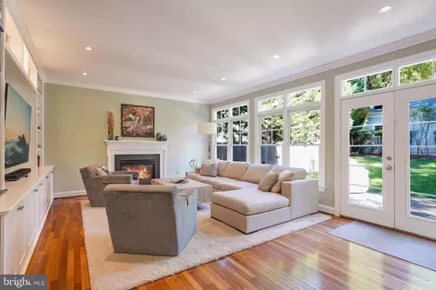 9011 1st Ave, Silver Spring, MD 20910 photo 13