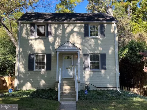 317 Williamsburg Dr, Silver Spring, MD 20901