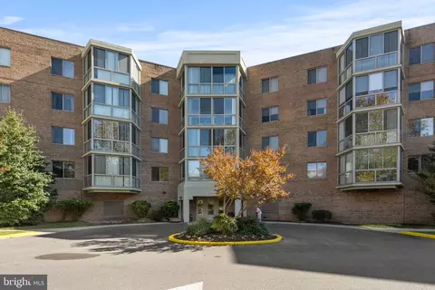 2900 N Leisure World Blvd #504, Silver Spring, MD 20906
