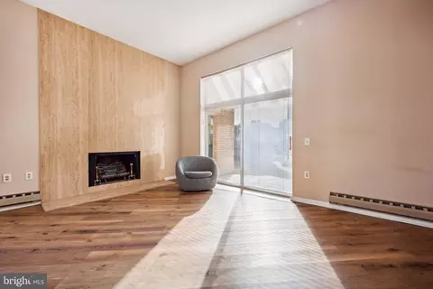 Living - 14905 Pennfield Cir #2D, Silver Spring, MD 20906 photo 1 of 3