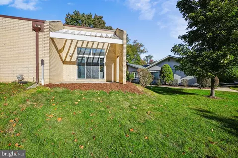 Exterior - 14905 Pennfield Cir #2D, Silver Spring, MD 20906 photo 1 of 2