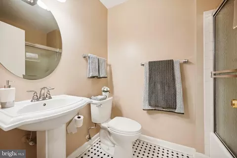 Bath - 14905 Pennfield Cir #2D, Silver Spring, MD 20906 photo 3 of 3
